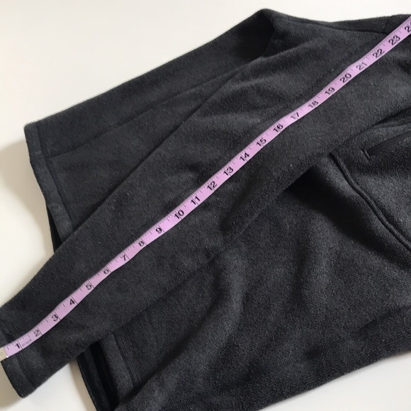 North face- pullover- gray- S - Picture 9 of 11